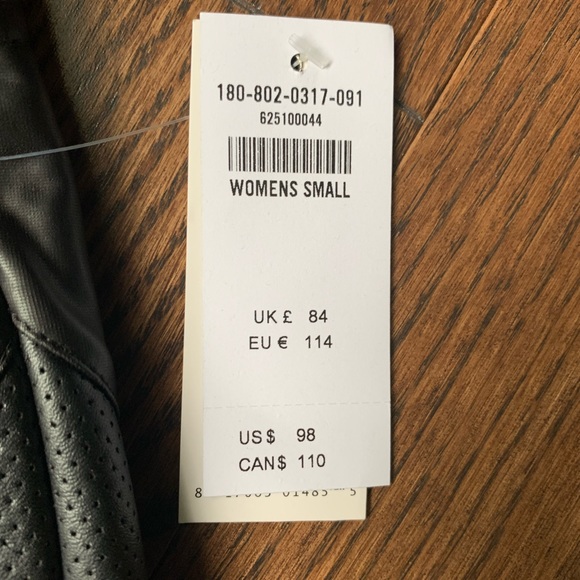 🏷 NWT Abercrombie & Fitch Fleece Lined Faux Leather Tights - Picture 3 of 7